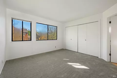 Bedroom - 9239 Lakewood Dr, Windsor, CA 95492 photo 5 of 5
