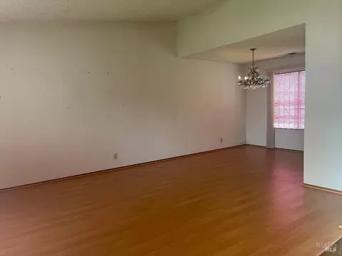 Living - 100 Obsidian Ct, Vallejo, CA 94589 photo 1 of 5