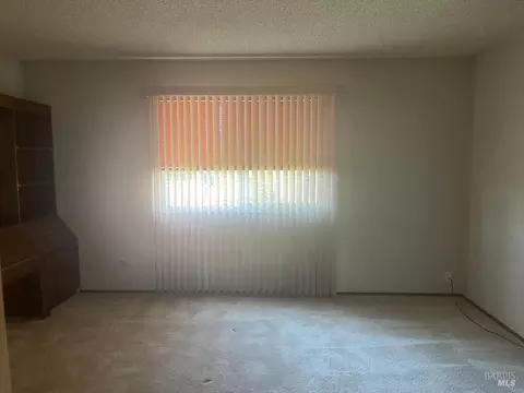 Living - 100 Obsidian Ct, Vallejo, CA 94589 photo 5 of 5
