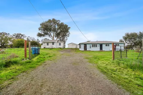 7627 Paddon Rd, Vacaville, CA 95688