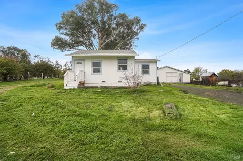Exterior - 7627 Paddon Rd, Vacaville, CA 95688 photo 3 of 7