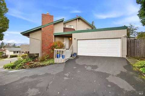 4762 Tarton Dr, Santa Rosa, CA 95405