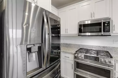 Kitchen - 425 Epic St, Vacaville, CA 95688 photo 7 of 7