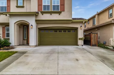 Exterior - 425 Epic St, Vacaville, CA 95688 photo 4 of 15