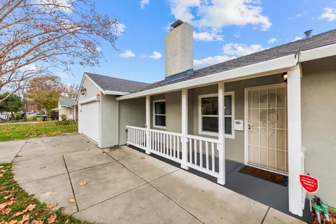728 Utah St, Fairfield, CA 94533 photo 2