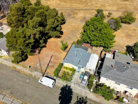8 Missouri St, Vallejo, CA 94590 photo 5