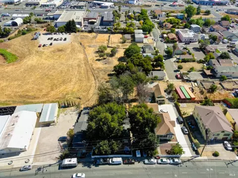 8 Missouri St, Vallejo, CA 94590 photo 4