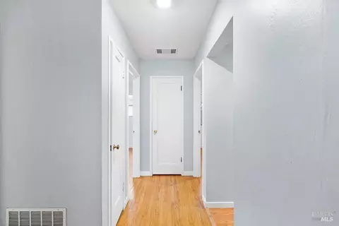 Entry Way - 121 Jackson Way, Vallejo, CA 94591 photo 1 of 4