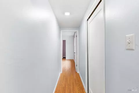 Entry Way - 121 Jackson Way, Vallejo, CA 94591 photo 2 of 4