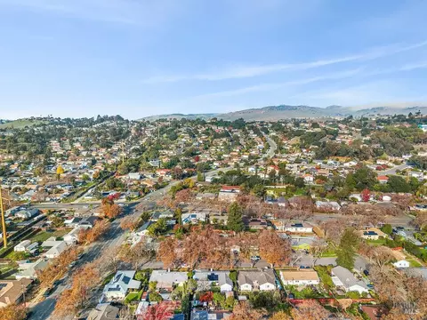 View/Area - 121 Jackson Way, Vallejo, CA 94591 photo 2 of 4