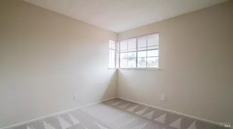 Bedroom - 453 Knights Cir, Vallejo, CA 94591 photo 5 of 5