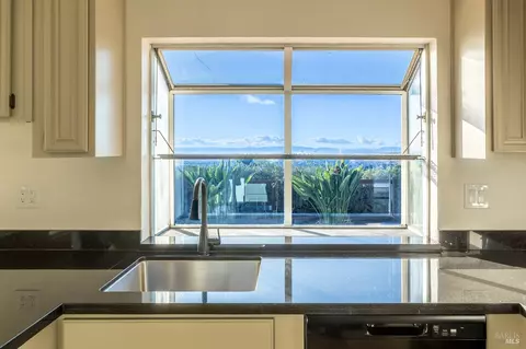 Kitchen - 453 Knights Cir, Vallejo, CA 94591 photo 1 of 3