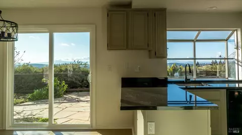 Kitchen - 453 Knights Cir, Vallejo, CA 94591 photo 3 of 3