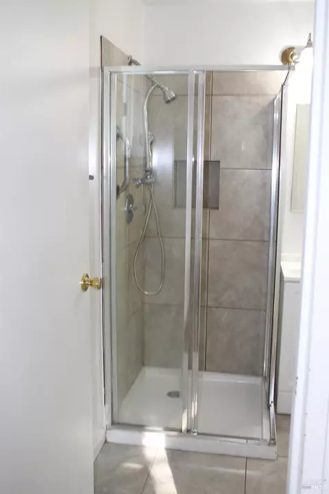 Bath - 837 6th St, Vallejo, CA 94590 photo 3 of 3