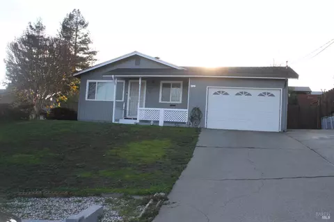 Exterior - 837 6th St, Vallejo, CA 94590 photo 2 of 3