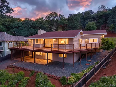 2698 Greenway Dr, Kelseyville, CA 95451
