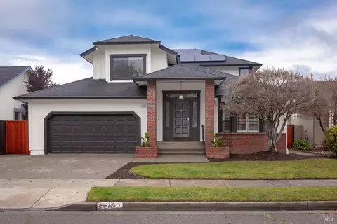 1869 Amy Ave, Santa Rosa, CA 95401