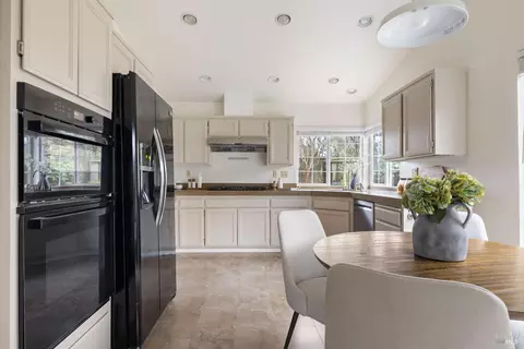 8814 Clothier Ln, Cotati, CA 94931 photo 8