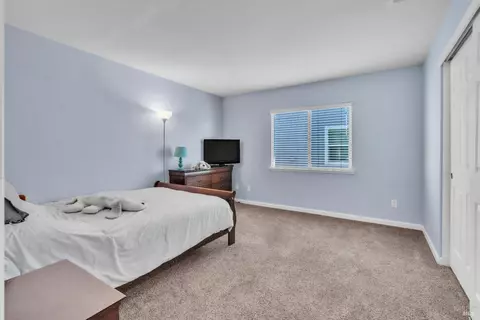 Bedroom - 1120 Bello Dr, Dixon, CA 95620 photo 3 of 8
