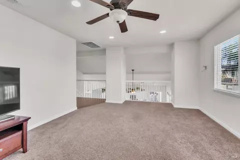 Entry Way - 1120 Bello Dr, Dixon, CA 95620 photo 4 of 4