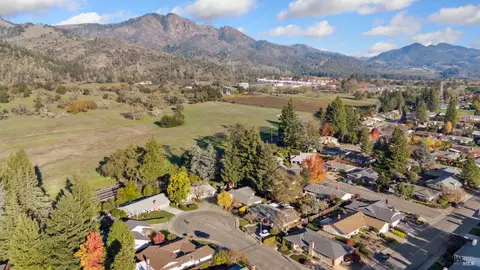 View/Area - 6 Oakhurst Pl, Santa Rosa, CA 95409 photo 2 of 3