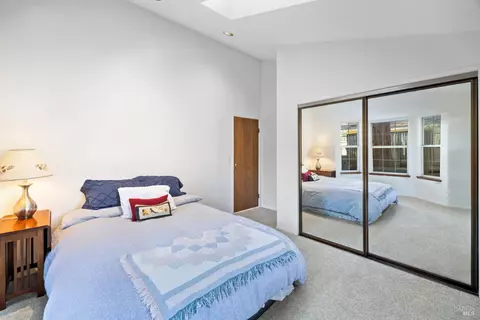 Bedroom - 6 Oakhurst Pl, Santa Rosa, CA 95409 photo 5 of 5