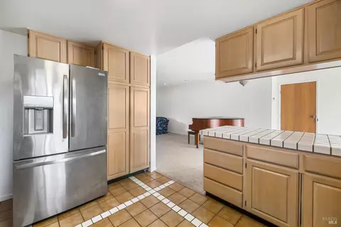 Kitchen - 6 Oakhurst Pl, Santa Rosa, CA 95409 photo 4 of 4