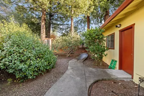 Exterior - 6 Oakhurst Pl, Santa Rosa, CA 95409 photo 10 of 11