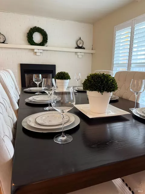 Dining - 3538 Baxter Ave, Napa, CA 94558 photo 4 of 6