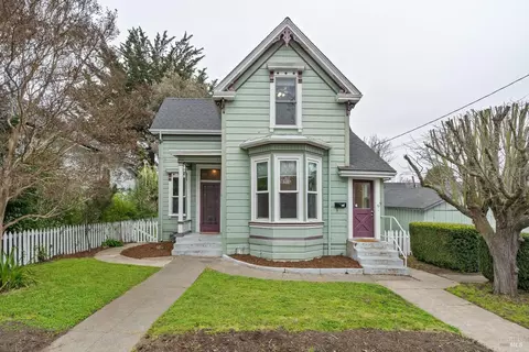 317-319 8th St, Petaluma, CA 94952