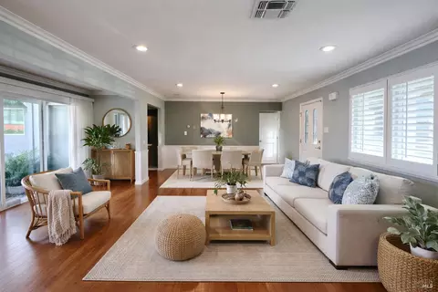 2156 Holbrook Dr, Concord, CA 94519