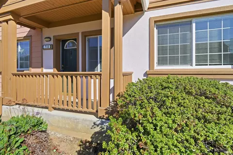 Exterior - 712 Daniels Ave, Vallejo, CA 94590 photo 6 of 11