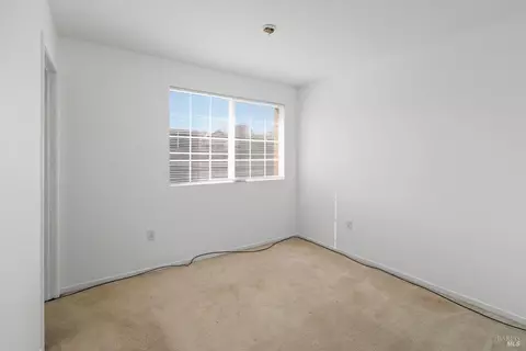 Bedroom - 712 Daniels Ave, Vallejo, CA 94590 photo 9 of 11
