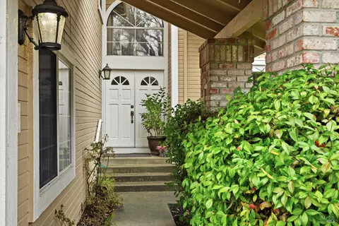 Entry Way - 327 Blazing Star Ct, Windsor, CA 95492 photo 1 of 4