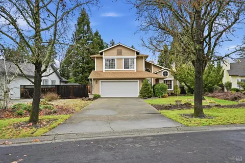 Exterior - 327 Blazing Star Ct, Windsor, CA 95492 photo 9 of 9