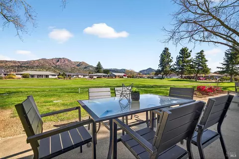 333 Golf Ct, Santa Rosa, CA 95409