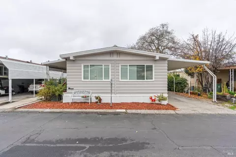 2412 Foothill Blvd #110, Calistoga, CA 94515