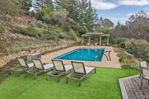 Exterior - 2557 Trinity Rd, Glen Ellen, CA 95442 photo 4 of 17