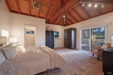 Bedroom - 2557 Trinity Rd, Glen Ellen, CA 95442 photo 5 of 5