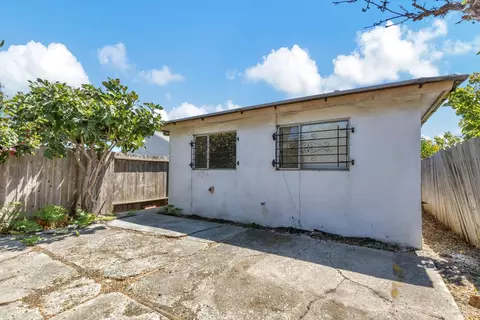 Exterior - 1741 Hellings Ave, Richmond, CA 94801 photo 5 of 5