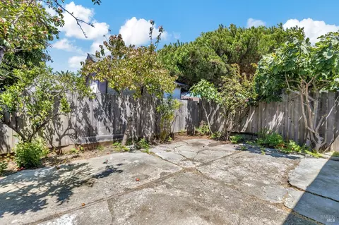 Exterior - 1741 Hellings Ave, Richmond, CA 94801 photo 4 of 5