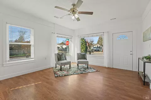 Living - 309 E Valley St, Willits, CA 95490 photo 1 of 2