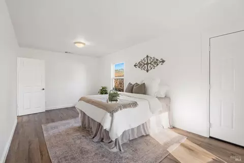 Bedroom - 309 E Valley St, Willits, CA 95490 photo 2 of 3