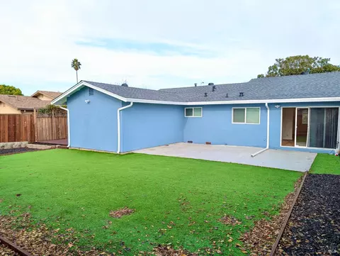 Exterior - 1815 Mini Dr, Vallejo, CA 94589 photo 4 of 5
