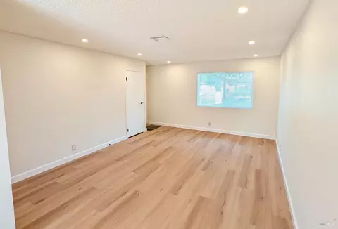 Living - 1815 Mini Dr, Vallejo, CA 94589 photo 2 of 2