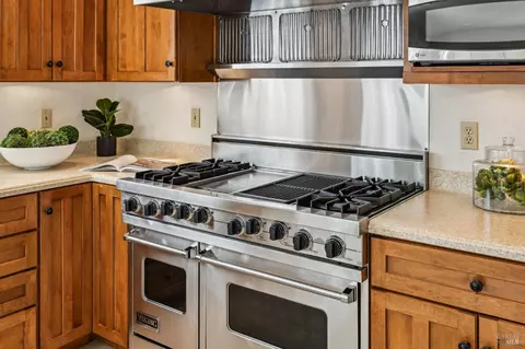 Kitchen - 1014 Stonedge Dr, Napa, CA 94558 photo 4 of 8