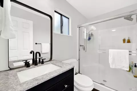 Bath - 292 Woolner Ct, Fairfield, CA 94533 photo 1 of 4