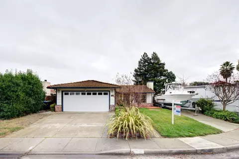 Exterior - 292 Woolner Ct, Fairfield, CA 94533 photo 2 of 17
