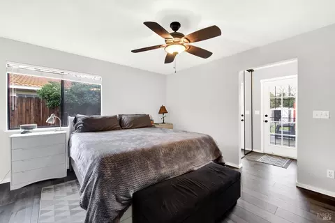 Bedroom - 292 Woolner Ct, Fairfield, CA 94533 photo 1 of 8