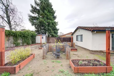 Exterior - 292 Woolner Ct, Fairfield, CA 94533 photo 11 of 17